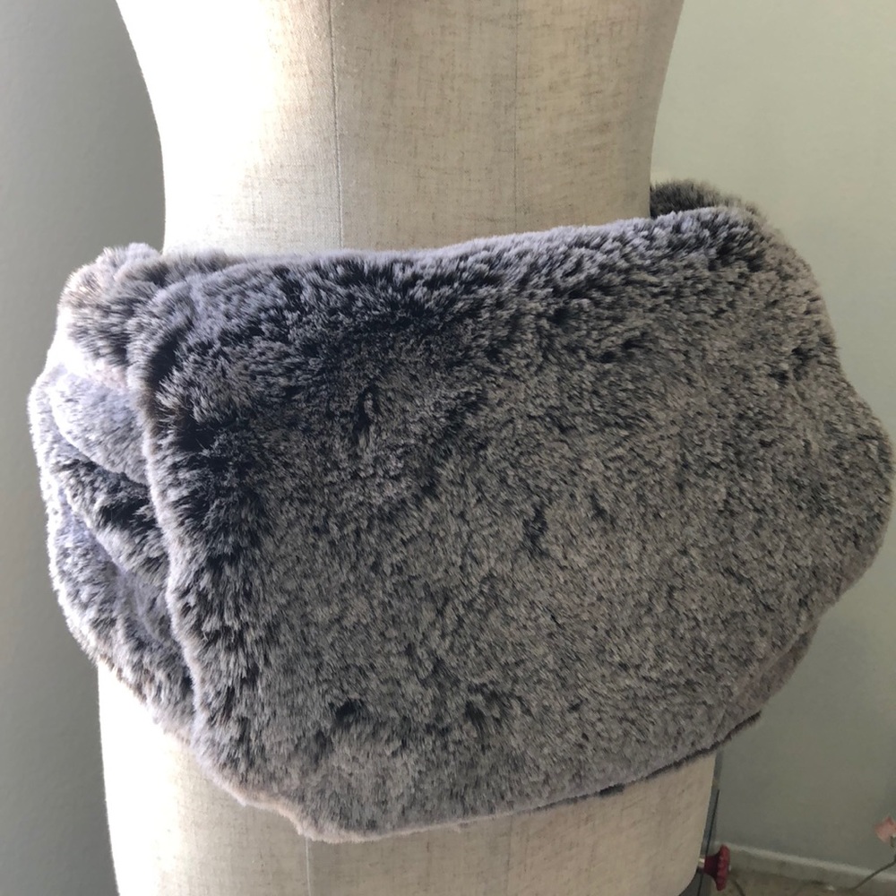 Fur Hip Pack
